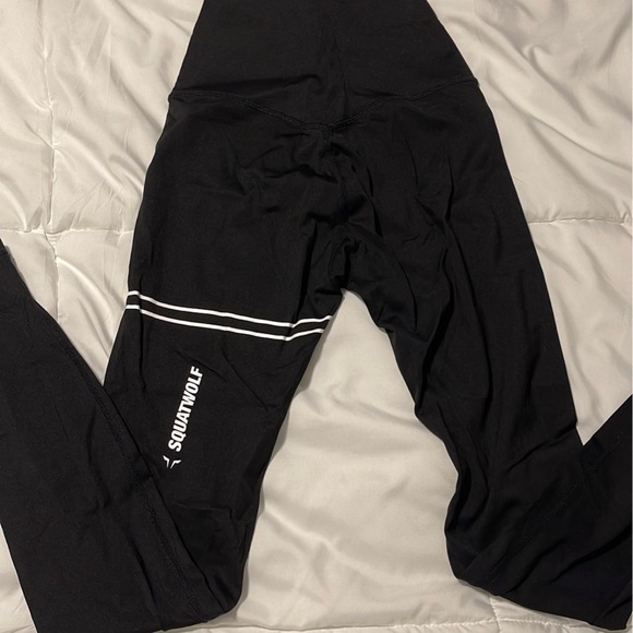 SOLD Squat Wolf Lead The pack Onyx Leggings - Picture 5 of 7